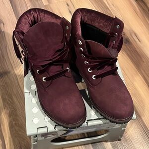 Maroon/Wine Tim’s